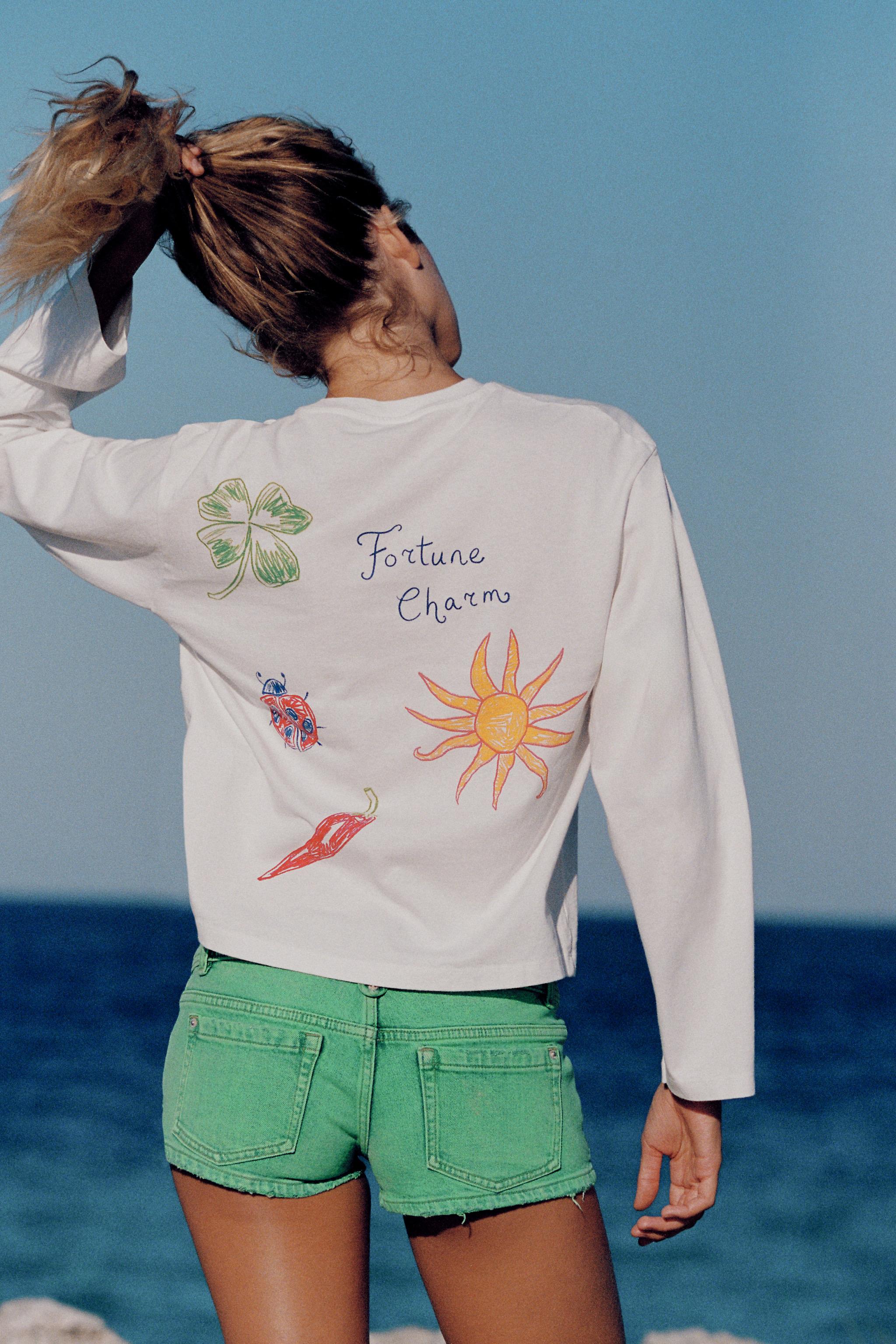 TEXT AND GRAPHIC T-SHIRT